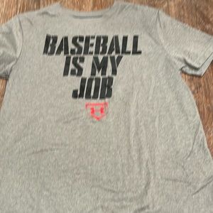 Under Armour baseball youth medium t-shirt
